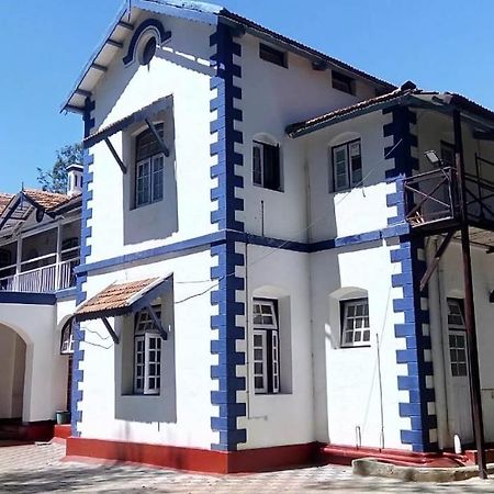 Ywca Wyoming Hotel Coonoor Bagian luar foto