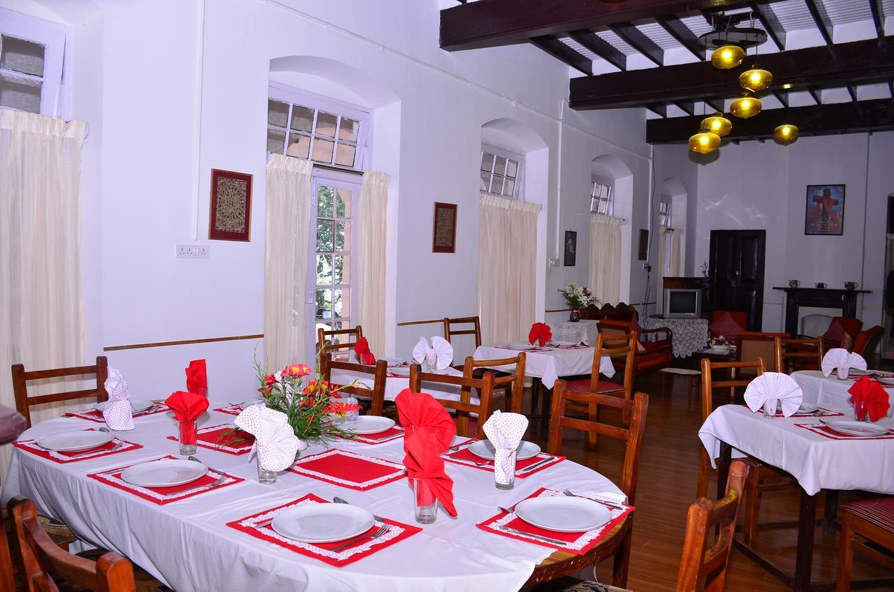 Ywca Wyoming Hotel Coonoor Bagian luar foto
