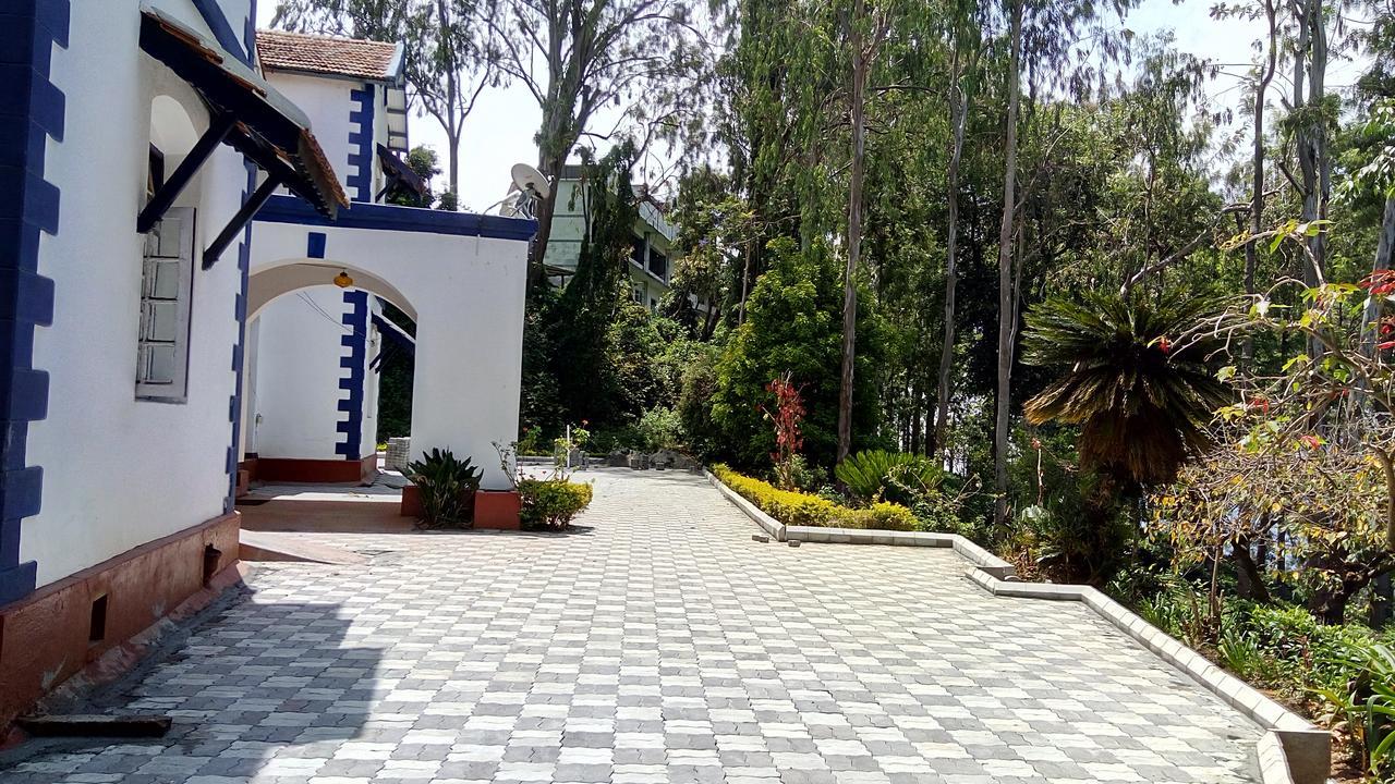 Ywca Wyoming Hotel Coonoor Bagian luar foto